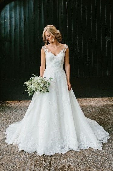 illusion-lace-v-neckline-wedding-lace-dresses-cap-sleeves