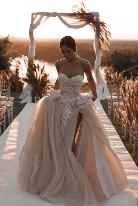 Lace Long Sleeves Wedding Dress with V back