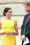 meghan-markles-yellow-dress-tea-length-satin-prom-gown-1