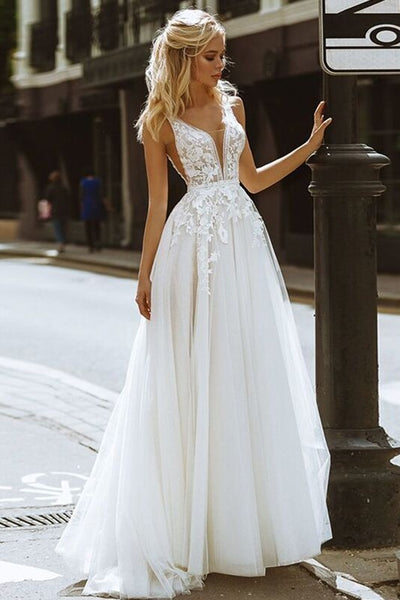 modern-plunging-lace-wedding-dress-with-tulle-skirt