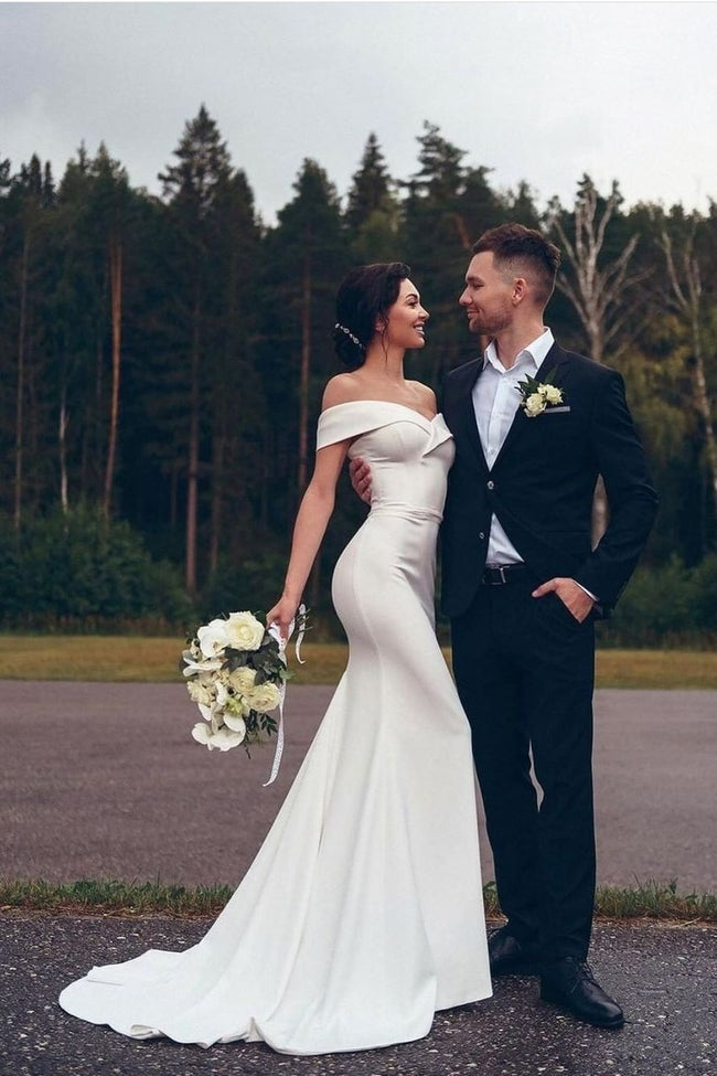 Satin mermaid online wedding dress
