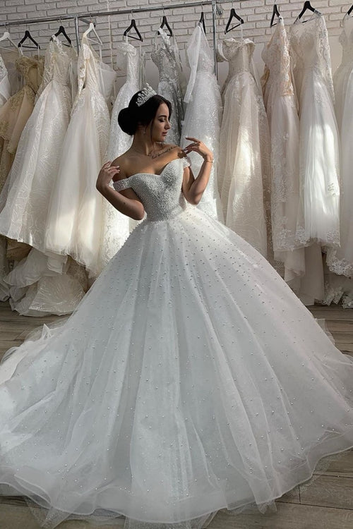 off-the-shoulder-pearls-bride-dress-with-cathedral-tail