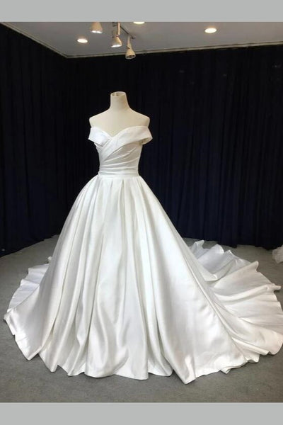 off-the-shoulder-satin-wedding-gown-with-royal-train