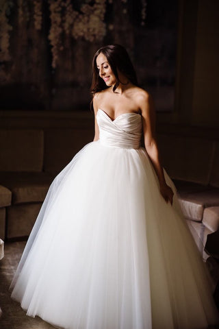 pleated tulle sweetheart dress Floral Embossed Sweetheart Sleeveless A-Line Wedding Dress Pleated Tulle Bride Gowns with High Slit White / US2
