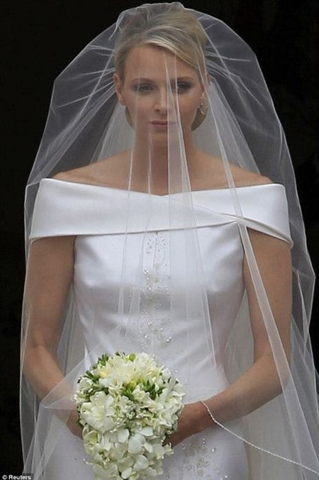 Luxurious Pearls Wedding Veil Chapel Length