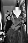red-a-line-tulle-v-neck-long-prom-gowns-with-double-bows-sash-4