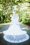 romantic-partial-wide-lace-trim-white-wedding-veil-with-comb