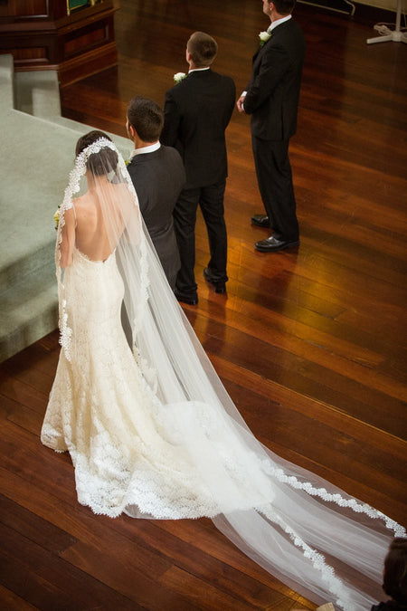 3D Butterfly Long Bridal Veil with Pearls Details