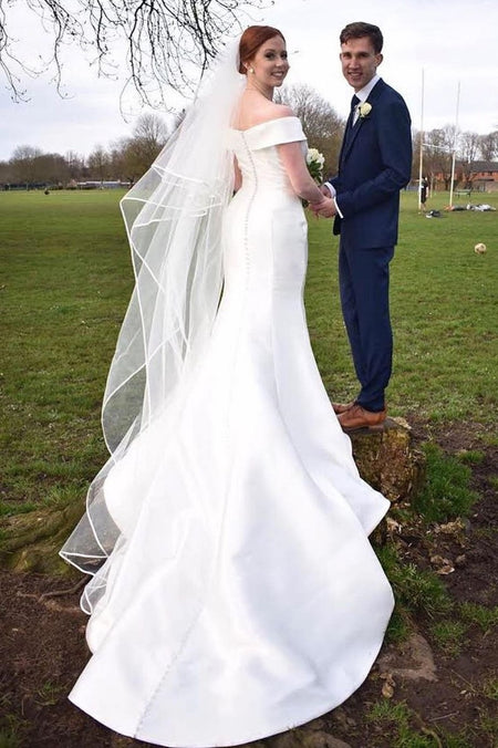 Romantic Tulle Organza Bridal Gown Off-the-Shoulder Neckline