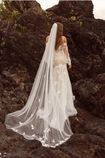 semi-transparent-appliques-floral-bridal-dress-with-detachable-sleeves-2
