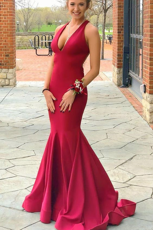 sexy-mermaid-prom-dresses-gown-with-halter-neckline