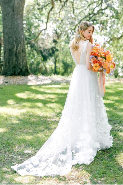     sleeveless-tulle-flowers-wedding-gown-2022-2