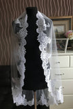 soft-tulle-1-layer-bridal-lace-veil-fingertip-length