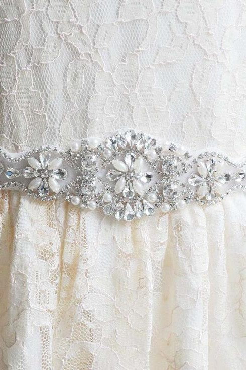 sparkly-wedding-belt-rhinestone-pearls-crystal-bridal-sash