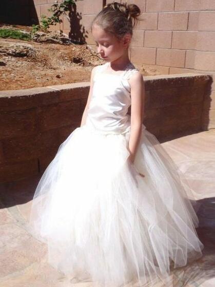 square-neck-lace-corset-flower-girls-dresses-with-puffy-tulle-skirt-1