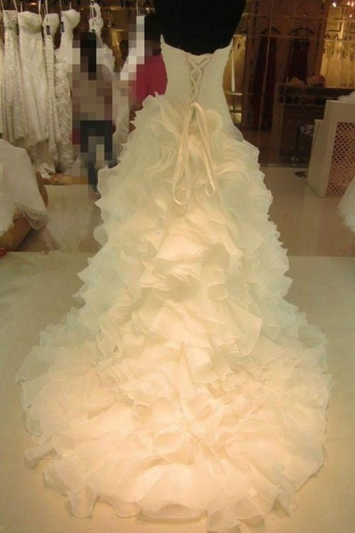 sweetheart-corset-wedding-dresses-with-organza-ruffled-train-1