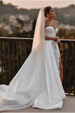 sweetheart-lace-royal-wedding-gown-with-long-satin-train