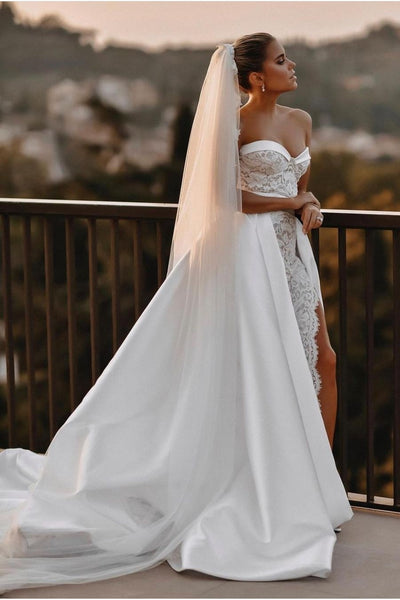sweetheart-lace-royal-wedding-gown-with-long-satin-train
