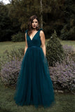 tulle-skirt-dark-blue-prom-dresses-with-v-neckline