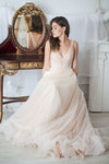 two-tone-tulle-wedding-dresses-with-ruching-v-neckline