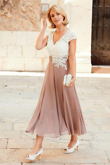 Short-sleeves Grape Chiffon Mother of the Groom Dress with Beaded Lace