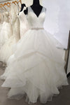 v-neck-tulle-wedding-dresses-with-volume-layers-horsehair-trim