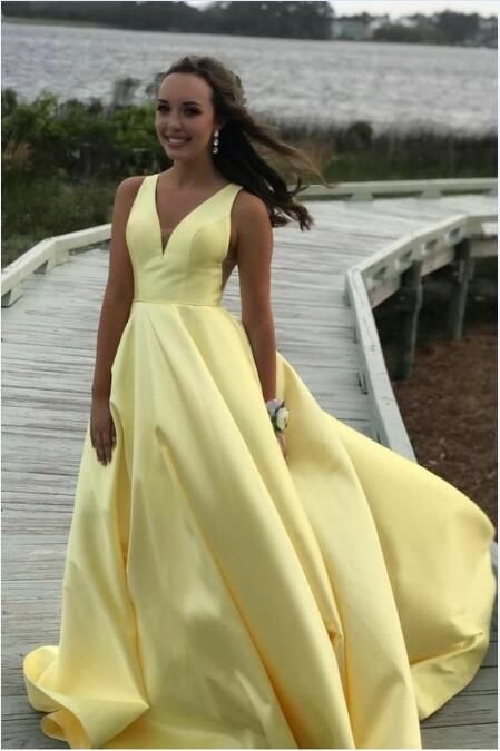 v-neckline-satin-sleeveless-yellow-prom-dress