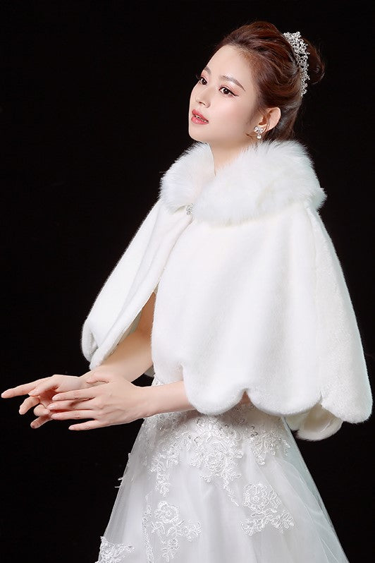 wedding-fur-shrug-bride-winter-bolero-1