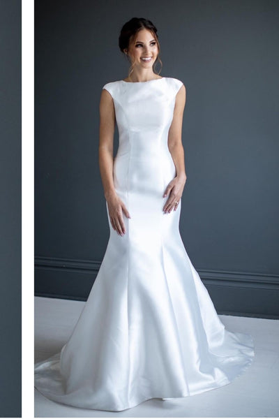 white-satin-mermaid-wedding-gown-with-boat-neckline