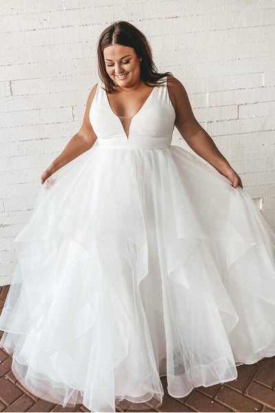 women-big-size-wedding-gown-with-tulle-skirt